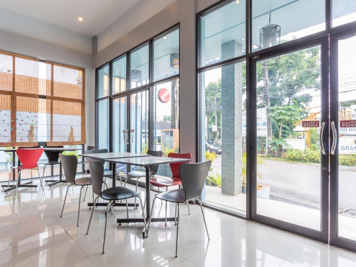 Oyo 1127 Baan Siam Hotel Чианграй Экстерьер фото