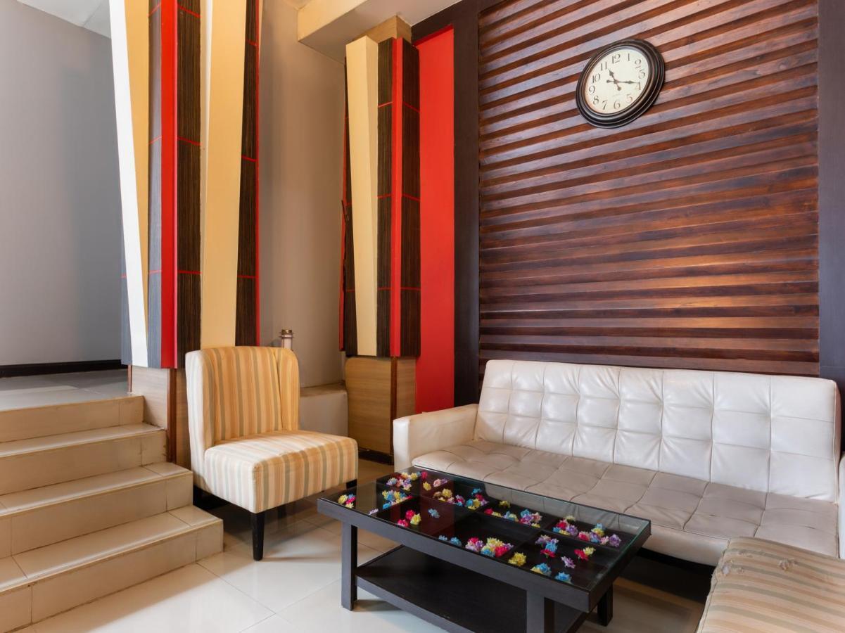 Oyo 1127 Baan Siam Hotel Чианграй Экстерьер фото