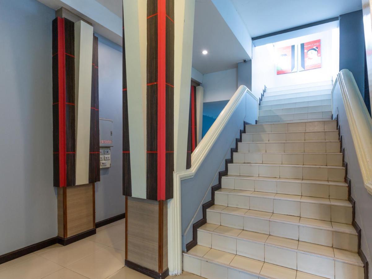 Oyo 1127 Baan Siam Hotel Чианграй Экстерьер фото