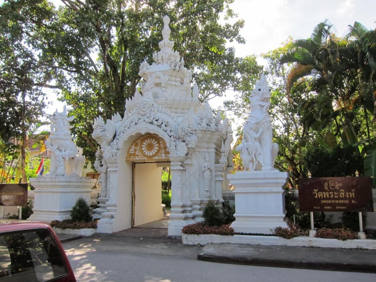 Oyo 1127 Baan Siam Hotel Чианграй Экстерьер фото