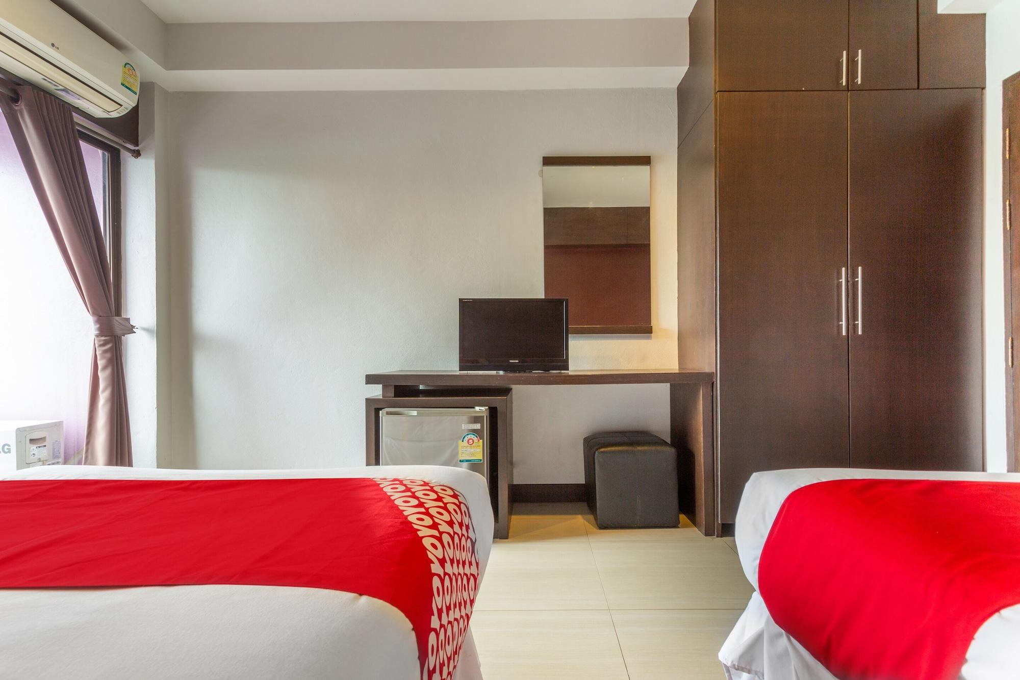 Oyo 1127 Baan Siam Hotel Чианграй Экстерьер фото