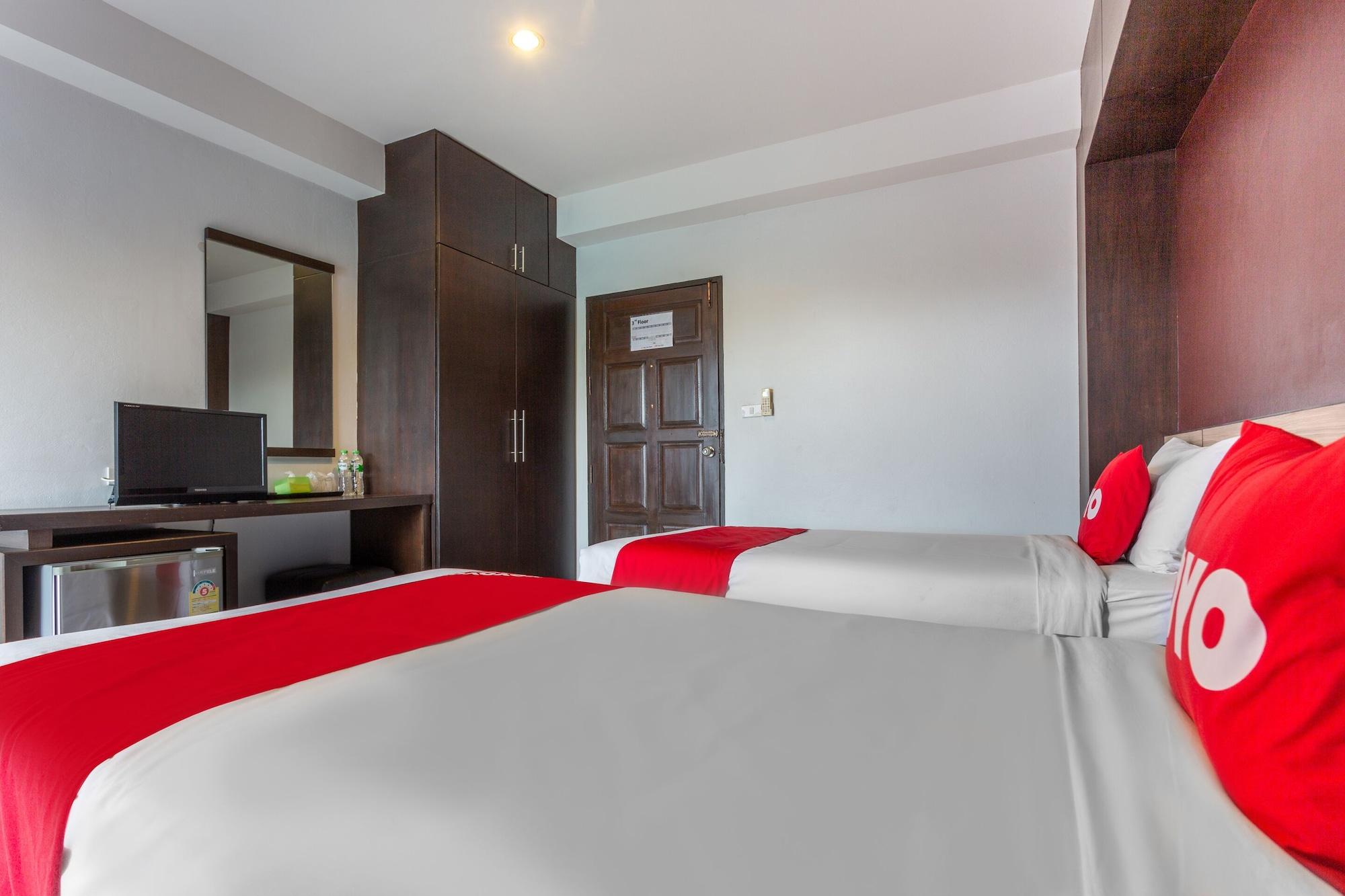 Oyo 1127 Baan Siam Hotel Чианграй Экстерьер фото