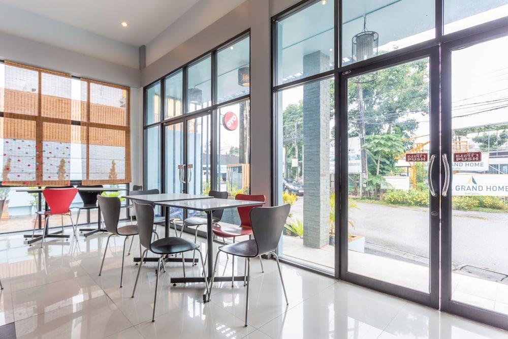 Oyo 1127 Baan Siam Hotel Чианграй Экстерьер фото